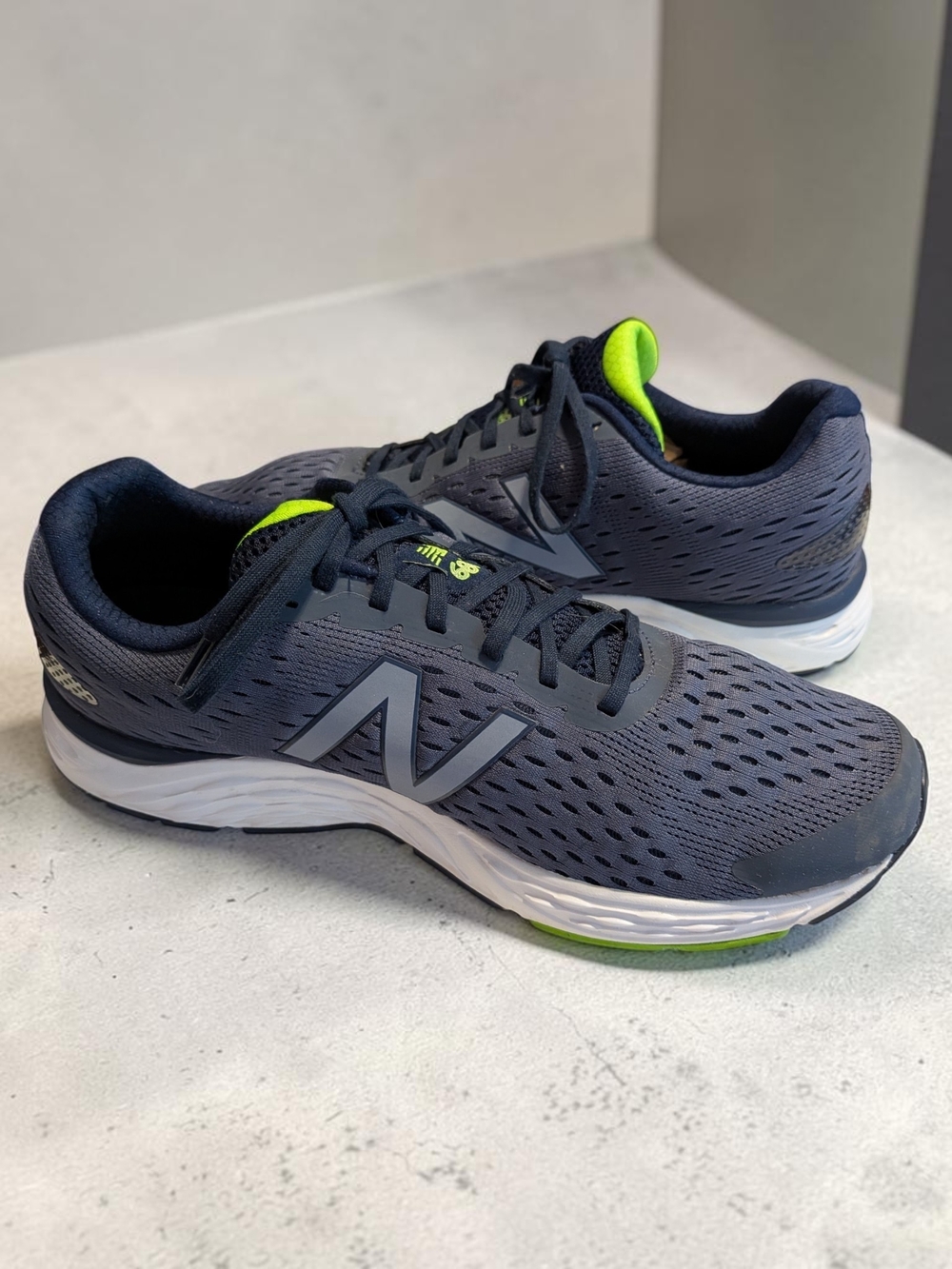 New Balance 680v6 Men's Running Shoes Blue/Lime Green 14D